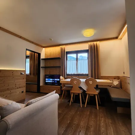 מלון דירות Family And Wellness Ciasa Antersies 3*